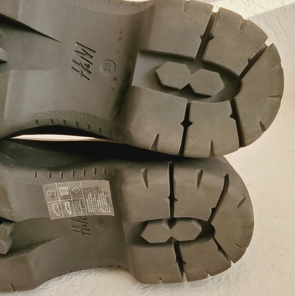 H&M Leather Chelsea Ankle Platform Pull On Moto Booties size 39EU/9US - Picture 6 of 14